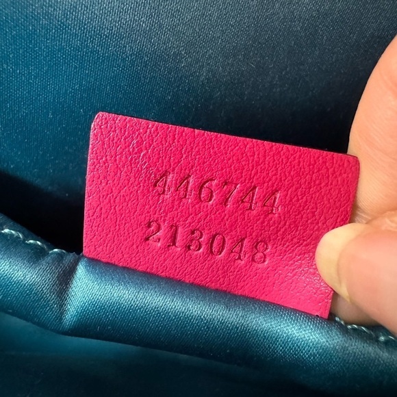 Gucci GG Marmont Fuchsia Velvet Embellished Crossbody Bag – Rare Limited Edition - Picture 11 of 16